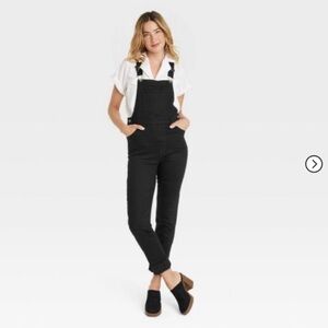 Levi’s Black Skinny Denim Overalls size 27